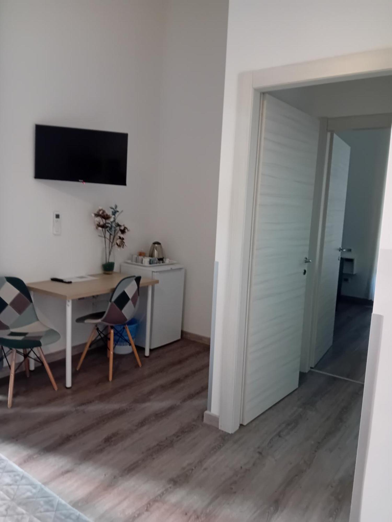 Titi Rooms La Spezia Habitación foto
